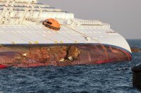 Collision_of_Costa_Concordia_DSC4191